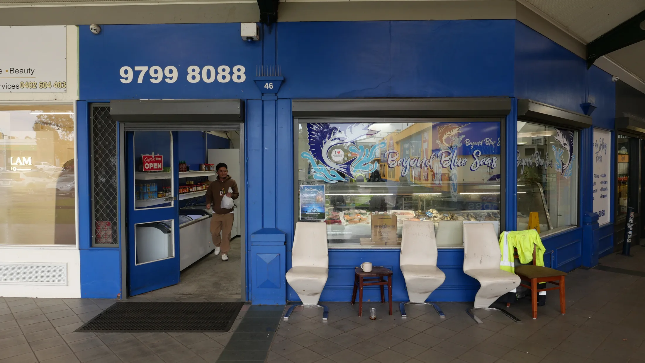 Beyond Blue Seas seafood market in Hampton Park